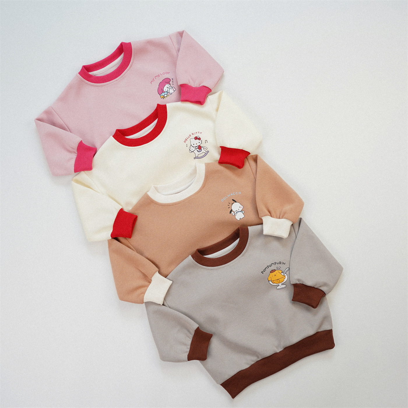 𝐒𝐚𝐧𝐫𝐢𝐨 包邊雙面衛衣