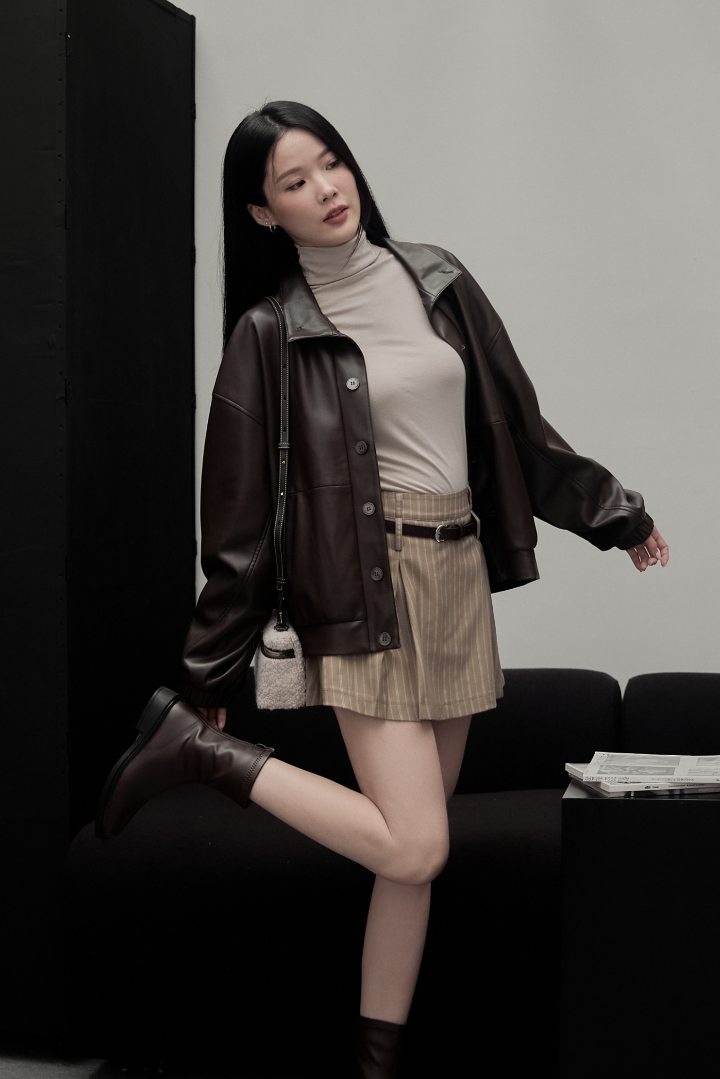 Gmade/瑪黑條紋雙褲耳百摺褲裙-附皮帶-卡其