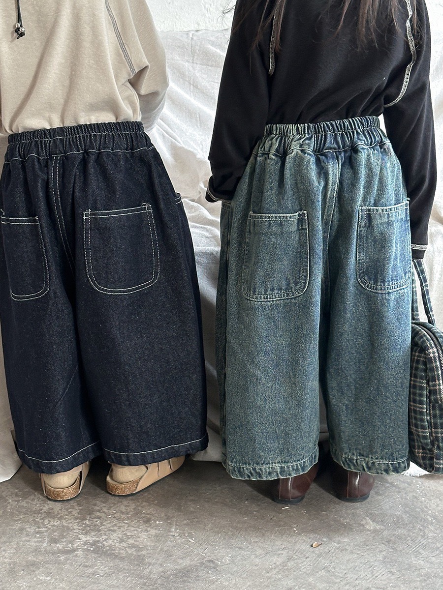 寬鬆直筒復古牛仔褲