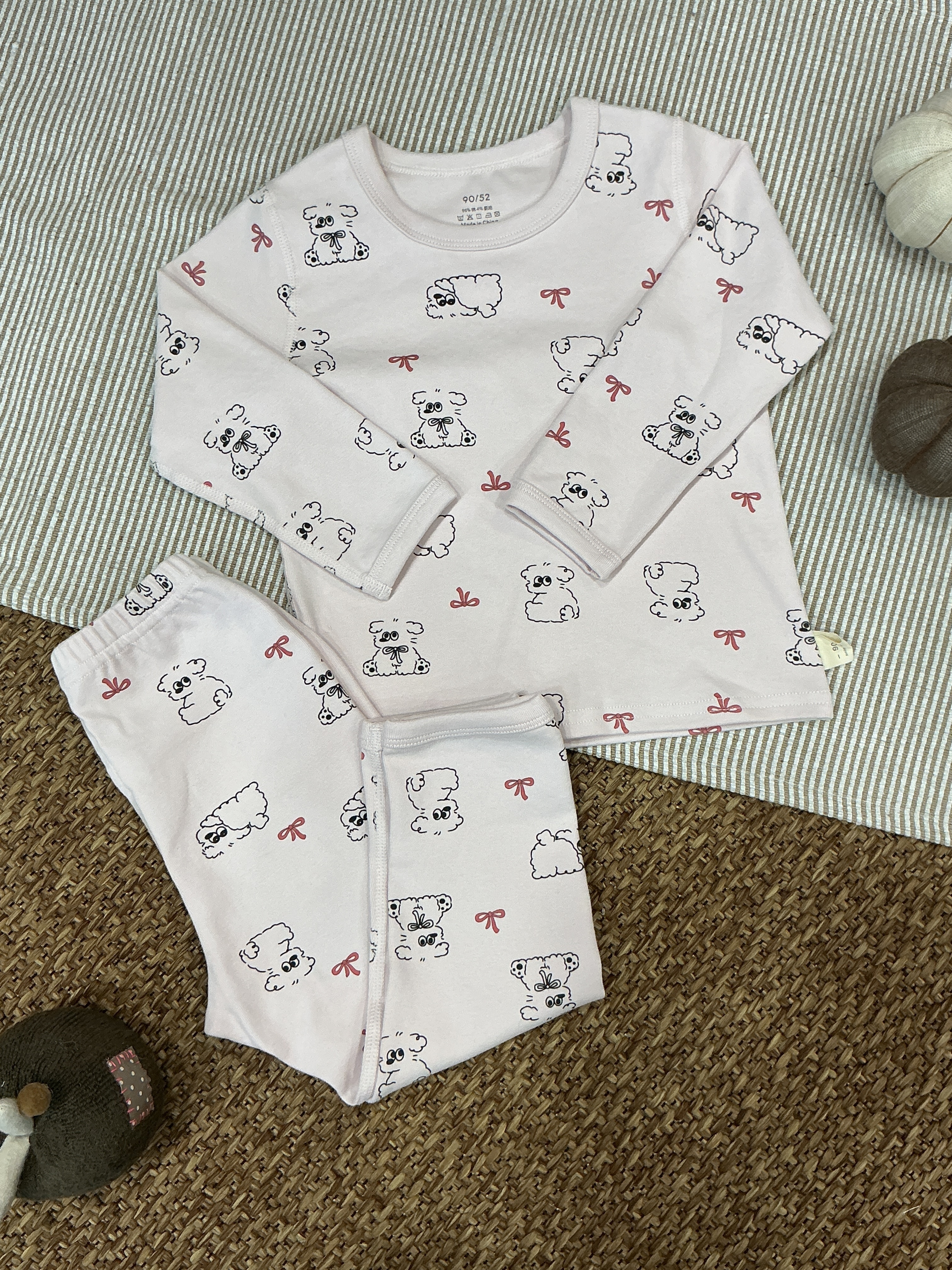 A03540線條小狗蝴蝶結睡衣