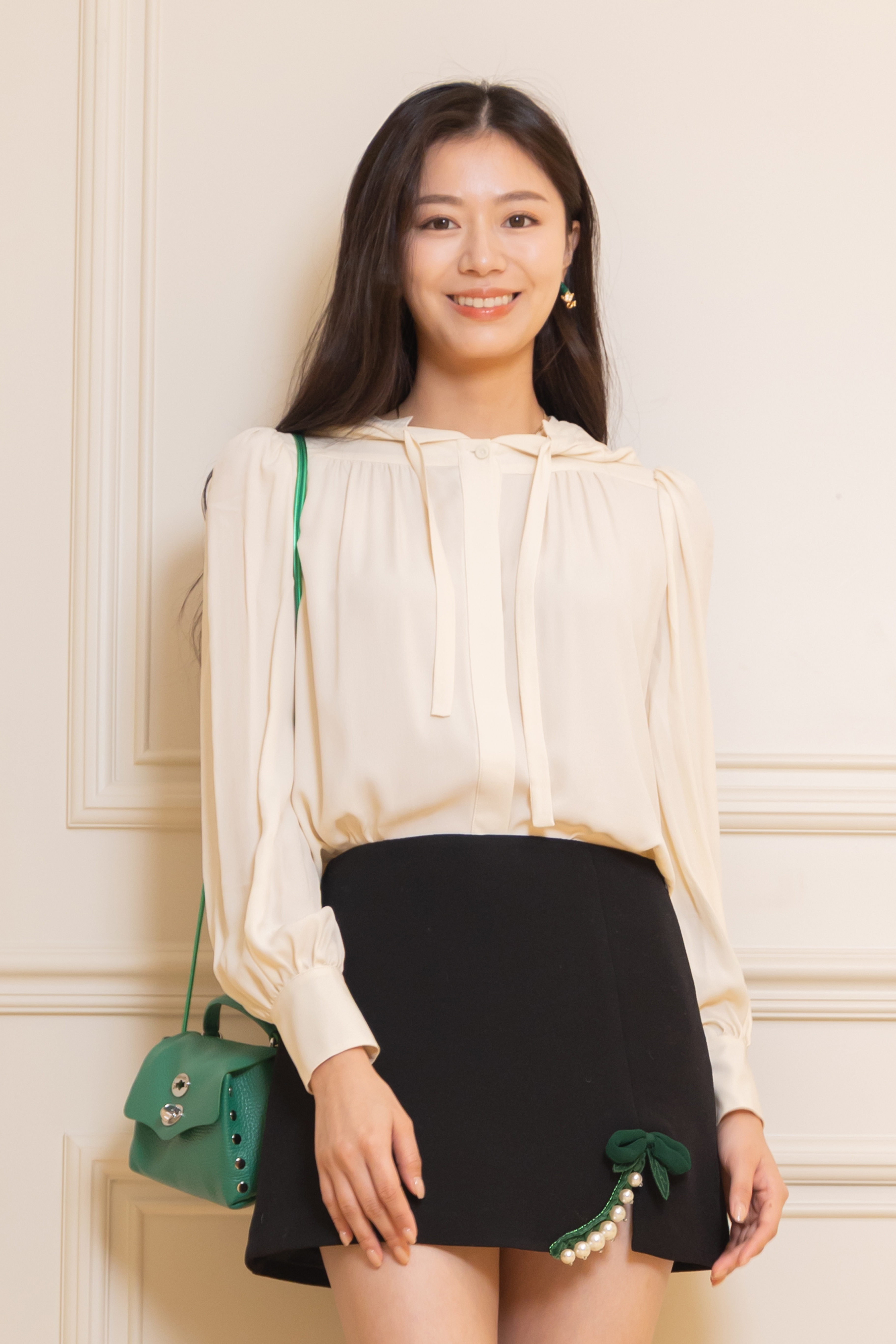 VIVETTA 連帽綁帶絲質上衣