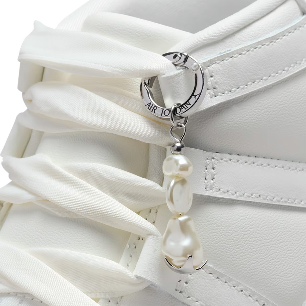 W Nike Air Jordan 11 Retro Pearl 珍珠白 AR0715-110