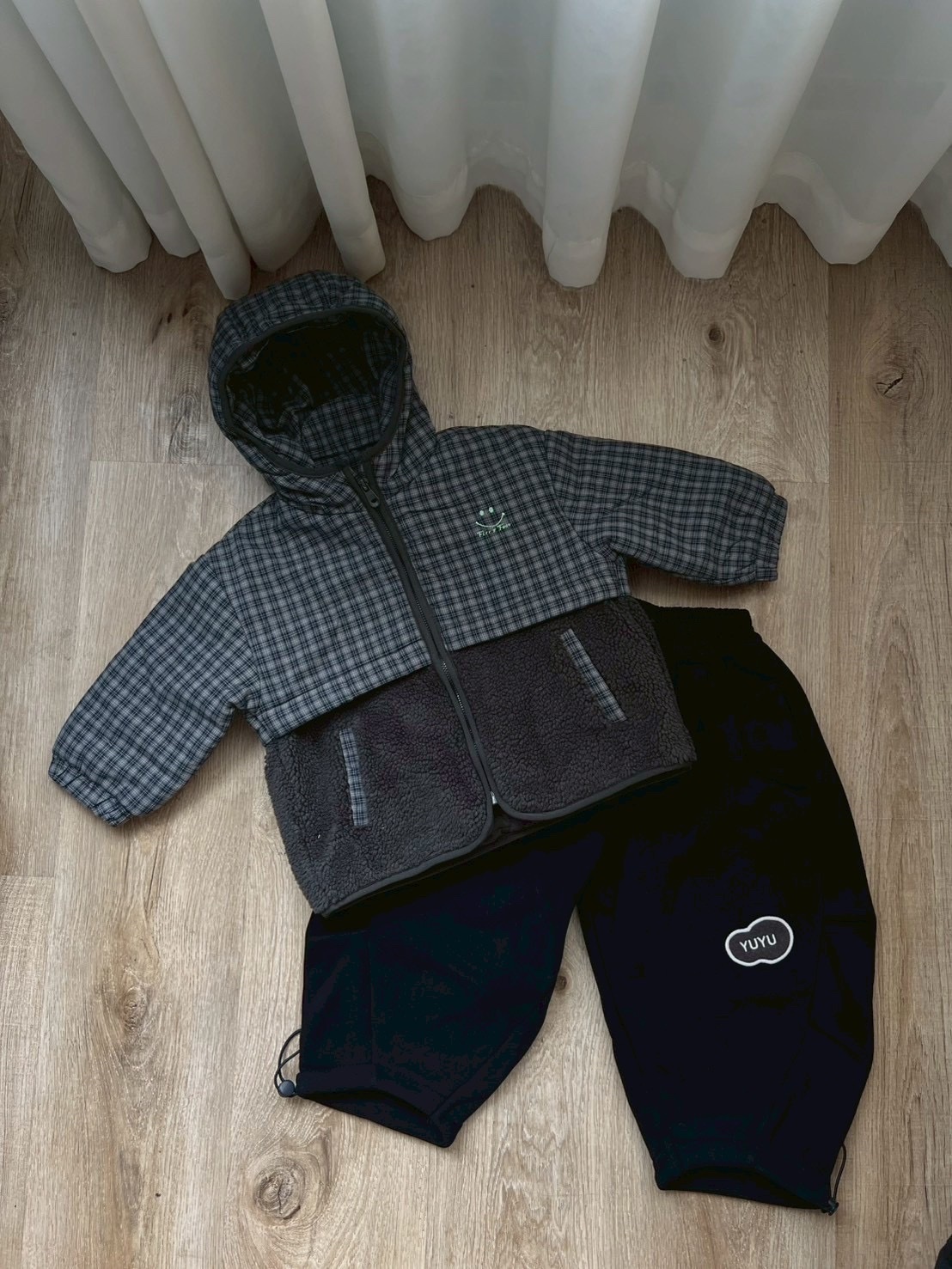 A03553鋪棉格紋連帽外套