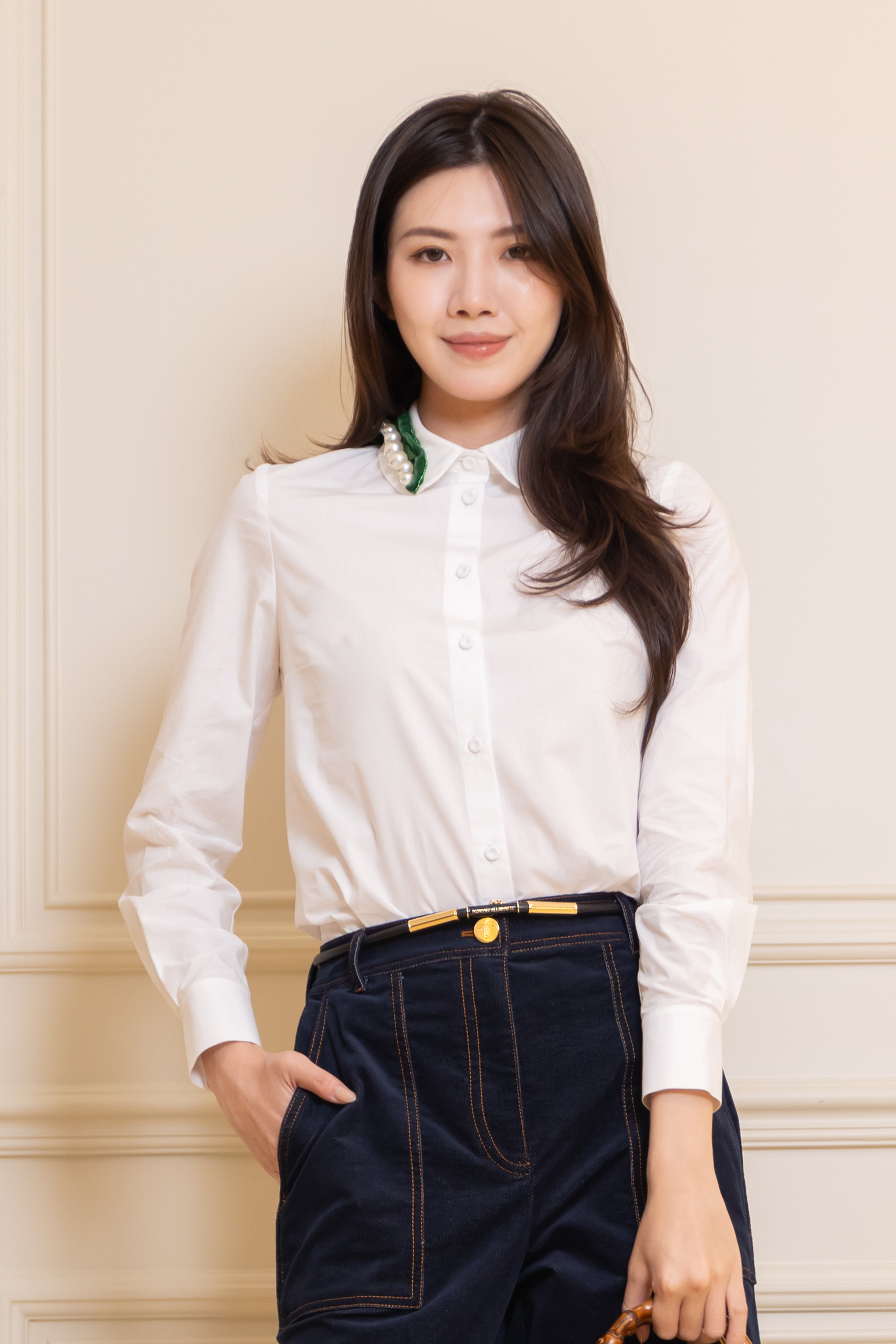 VIVETTA 豌豆珍珠領修身襯衫