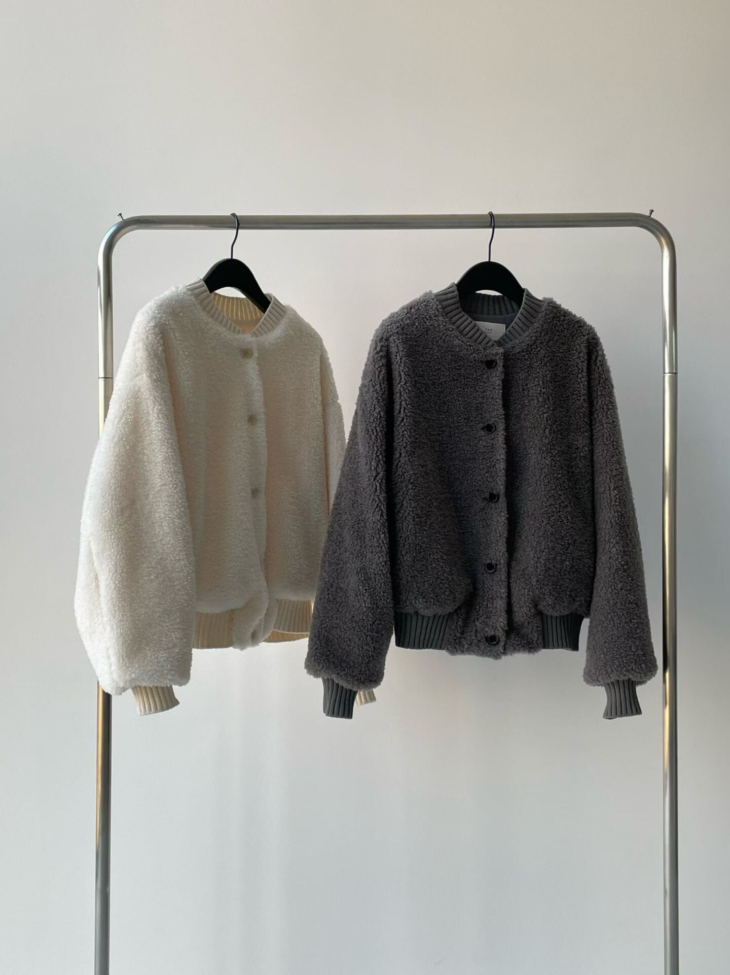 TF5204 毛絨絨棒球外套