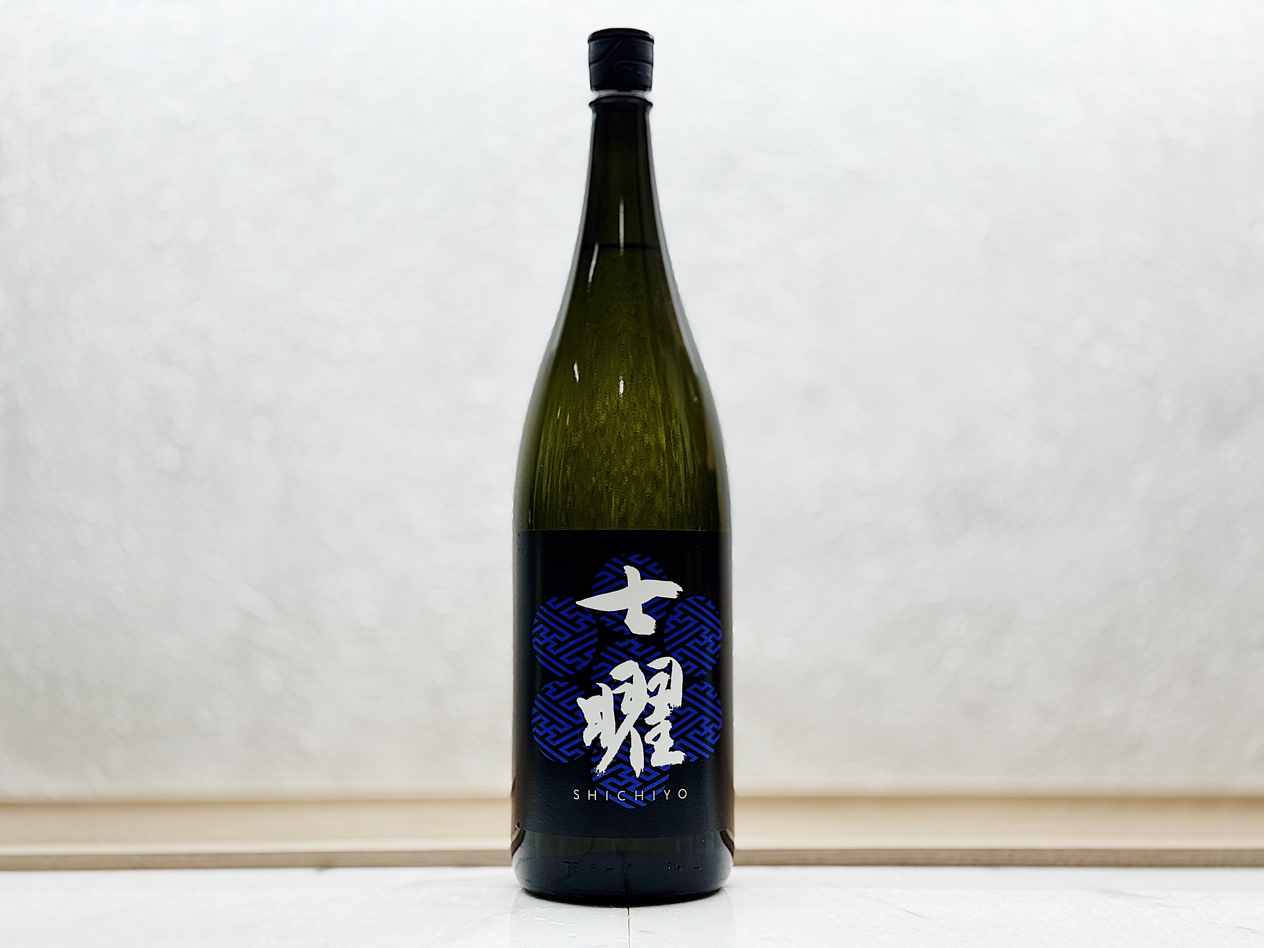 七曜 黑Label 1800ml