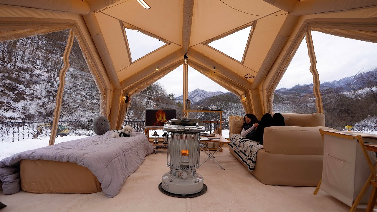 在積雪的冬季森林裡用 HUB 樞紐搭起一座溫暖小家｜獨自度過的一夜