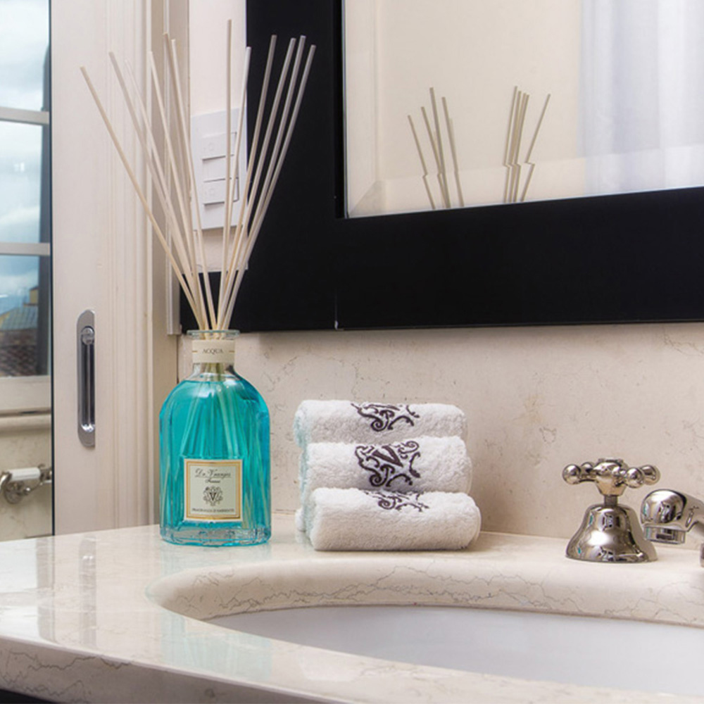 Dr. Vranjes Firenze-Acqua ，白色麝香和鹽，散發寧靜，起居和臥室放鬆理想之選