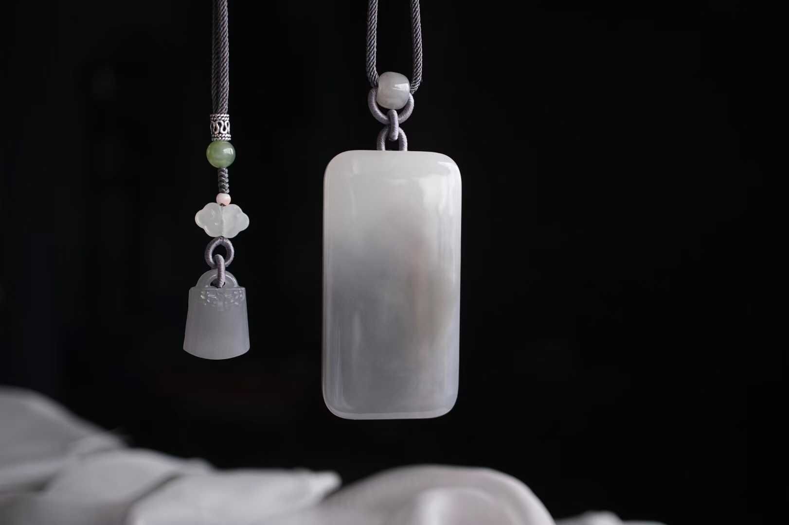 和田玉漸變煙紫平安無事牌掛件,天然和田玉軟玉