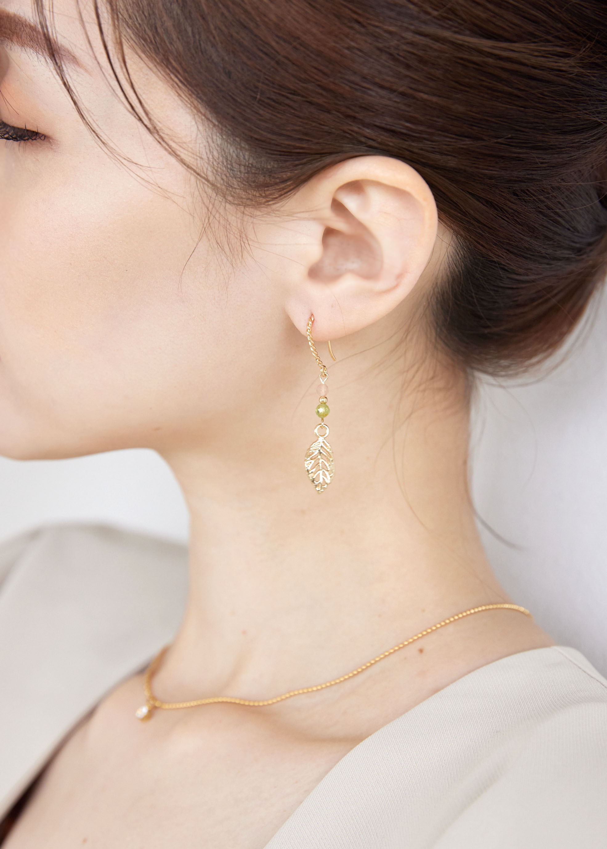 Spring 天然石耳環