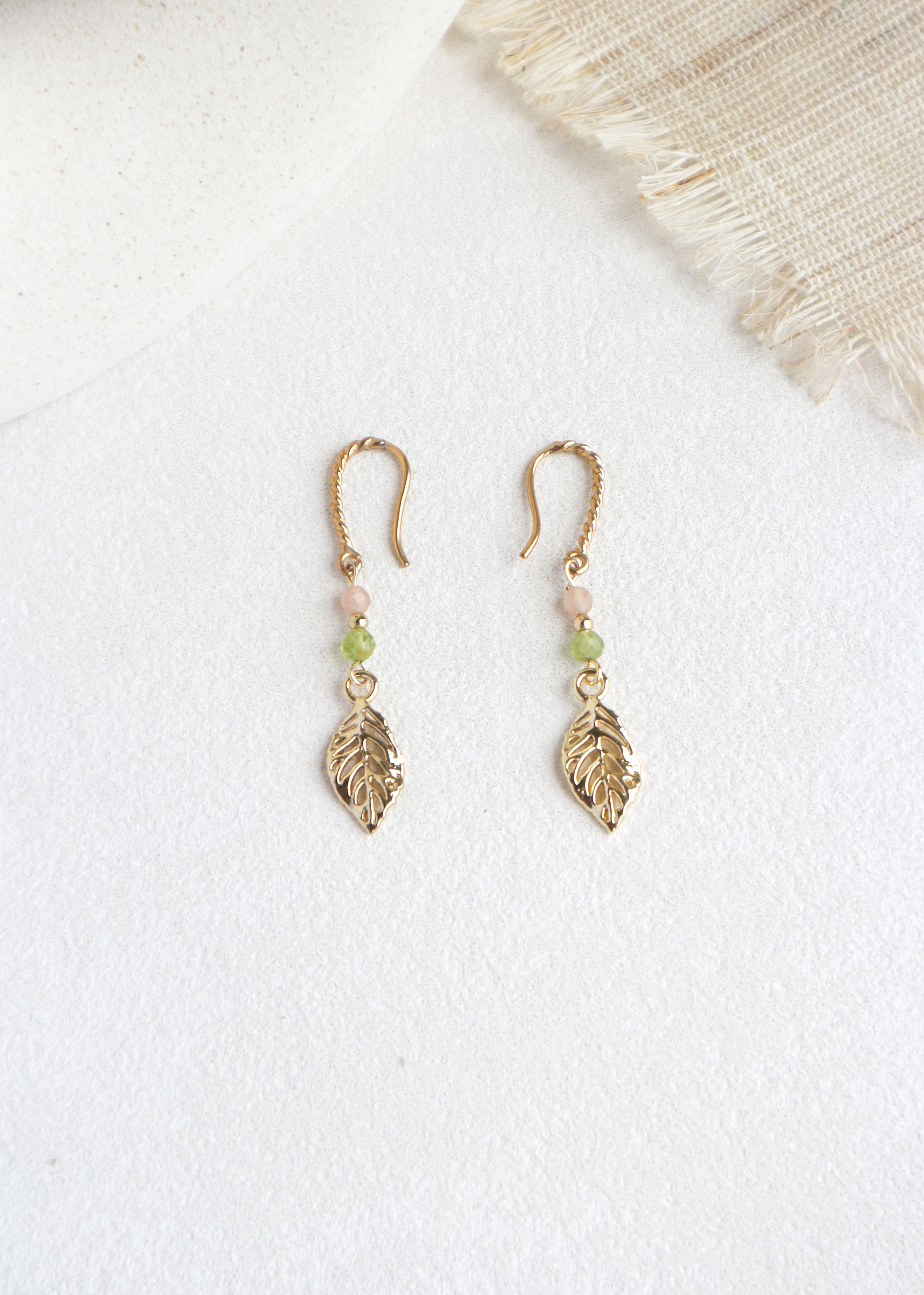 Spring 天然石耳環