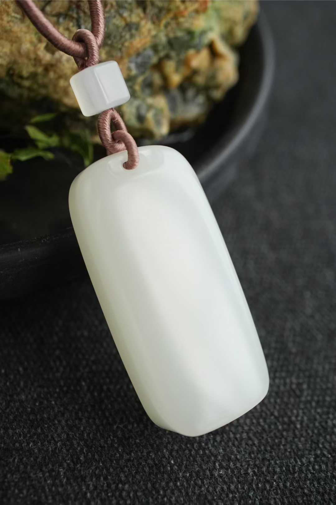 11546 和田白玉平安無事牌掛件