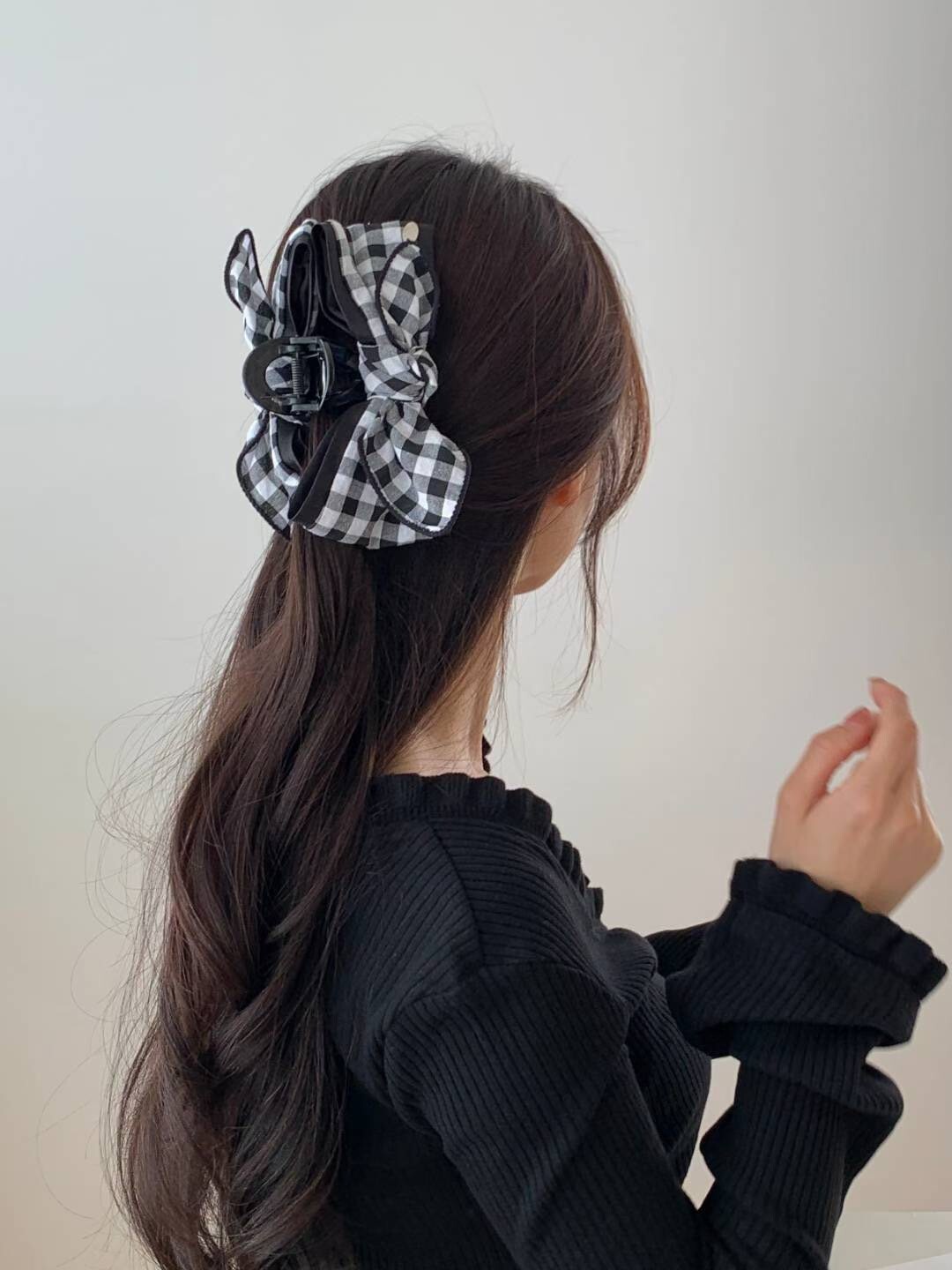 黑白配色格紋蝴蝶結造型鯊魚夾髮夾 / 2色