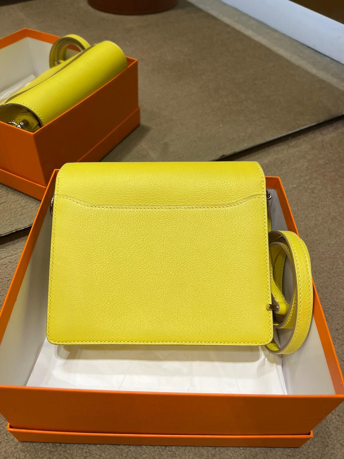 Roulis mini yellow ck evercolor A (二手 99.9 new)