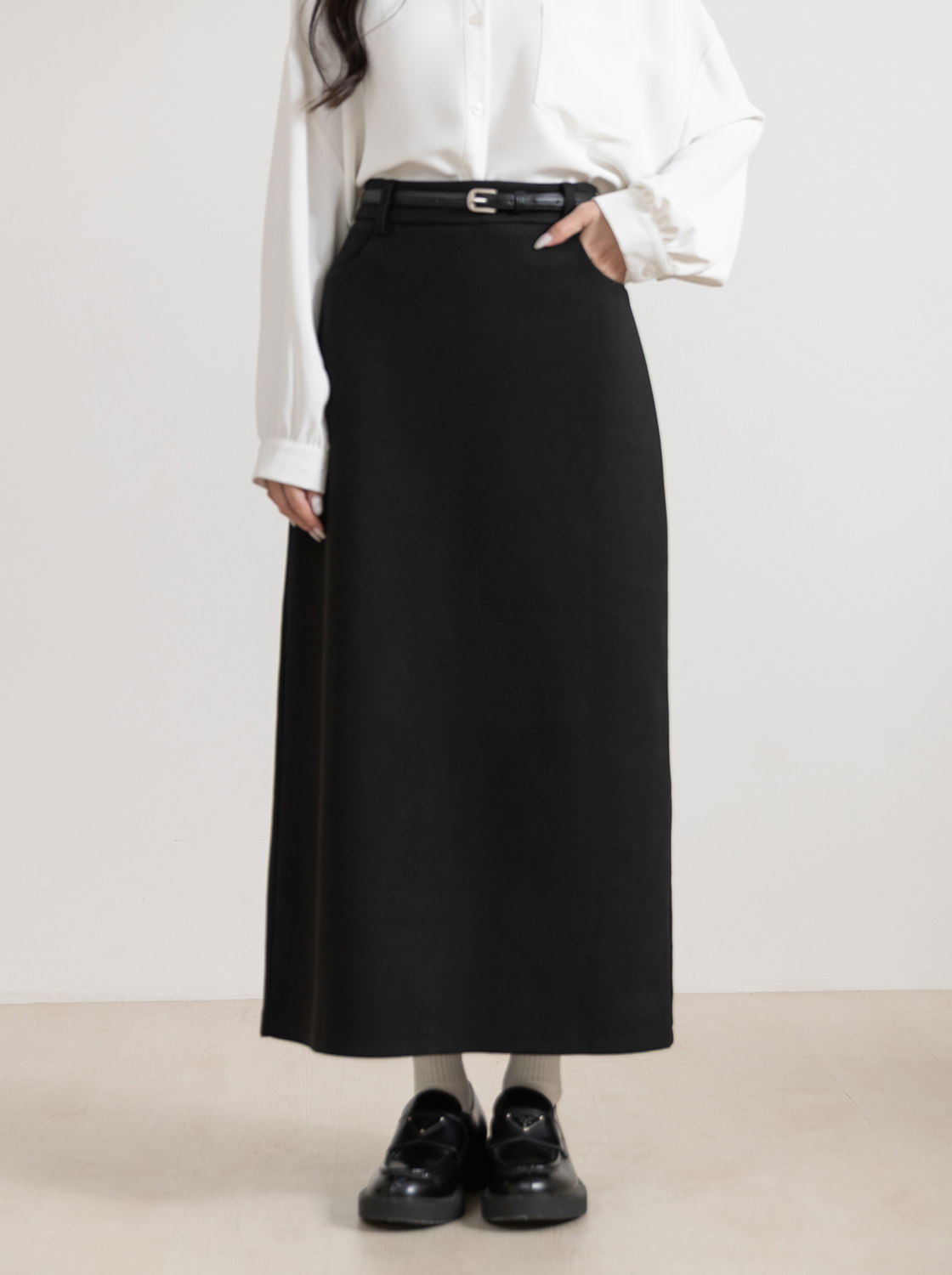 【期間限定】毛呢後開岔長裙 附皮帶