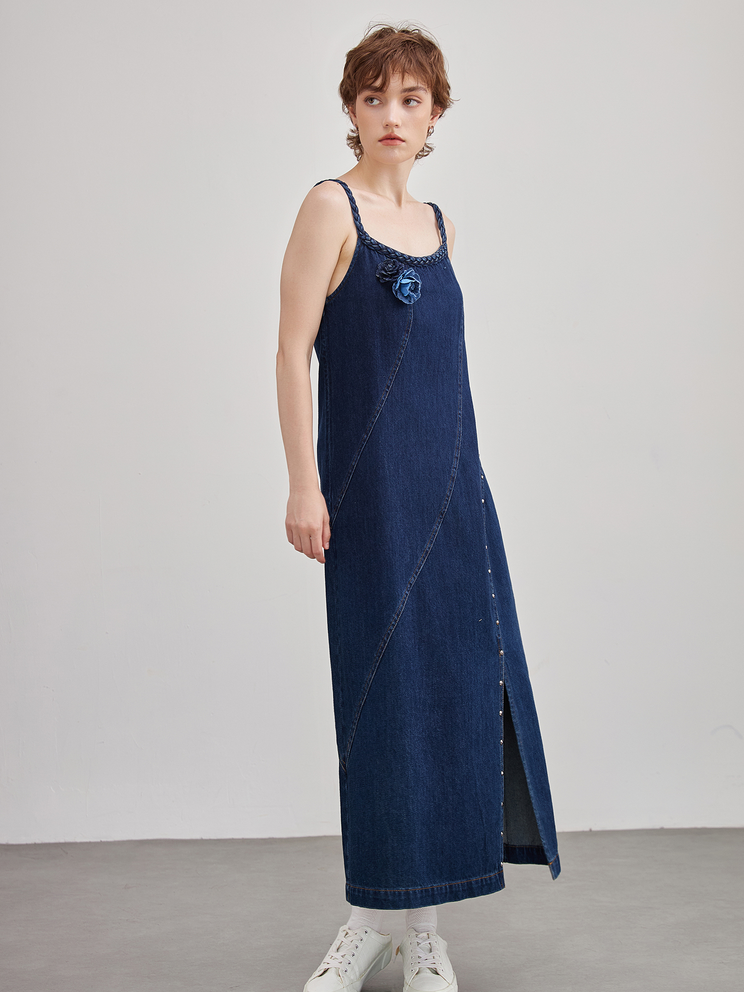 mi-tu 開叉刺繡吊帶裙