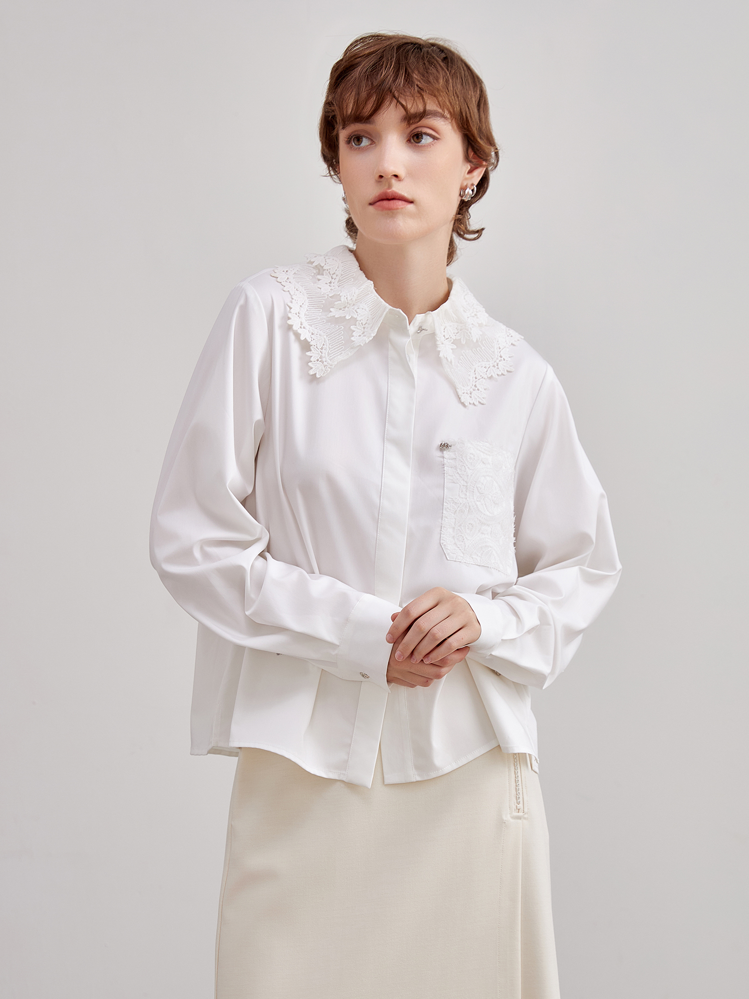 mi-tu 花邊領襯衫