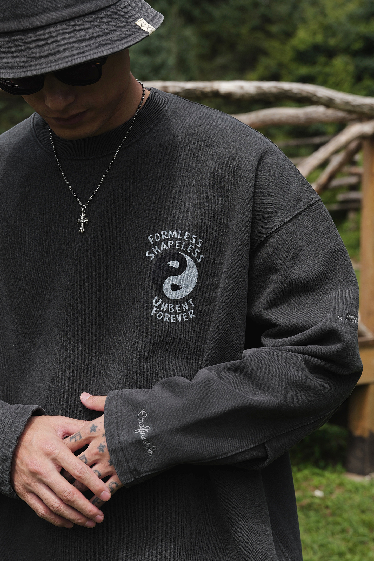 Unbent 25 A/W 太極蠟染水洗大學踢