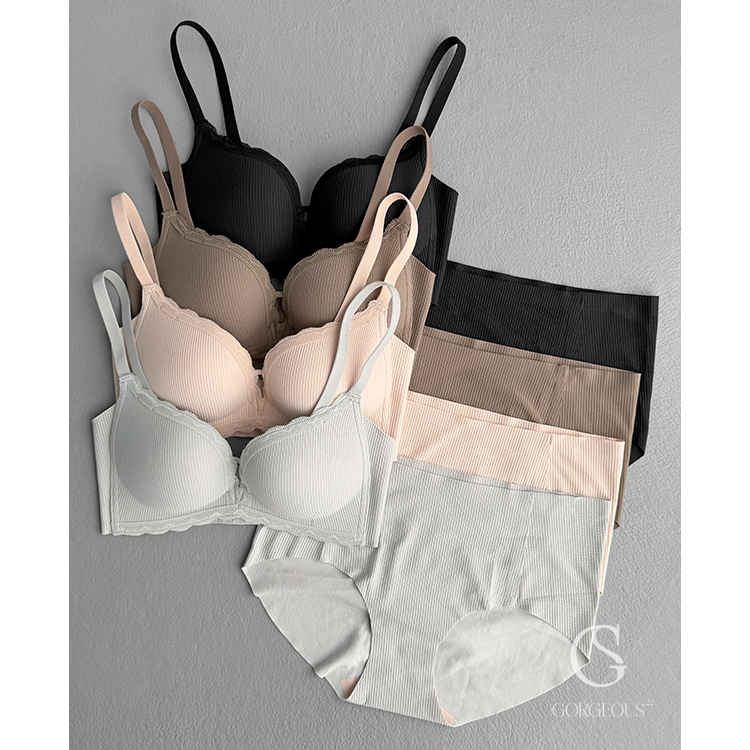 G1835 「背釦蕾絲內衣+內褲」