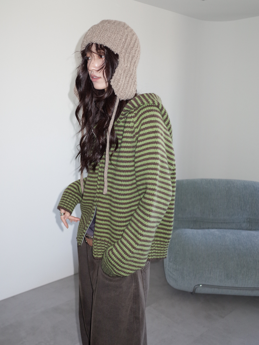 alpaca chunky knit trapper hat