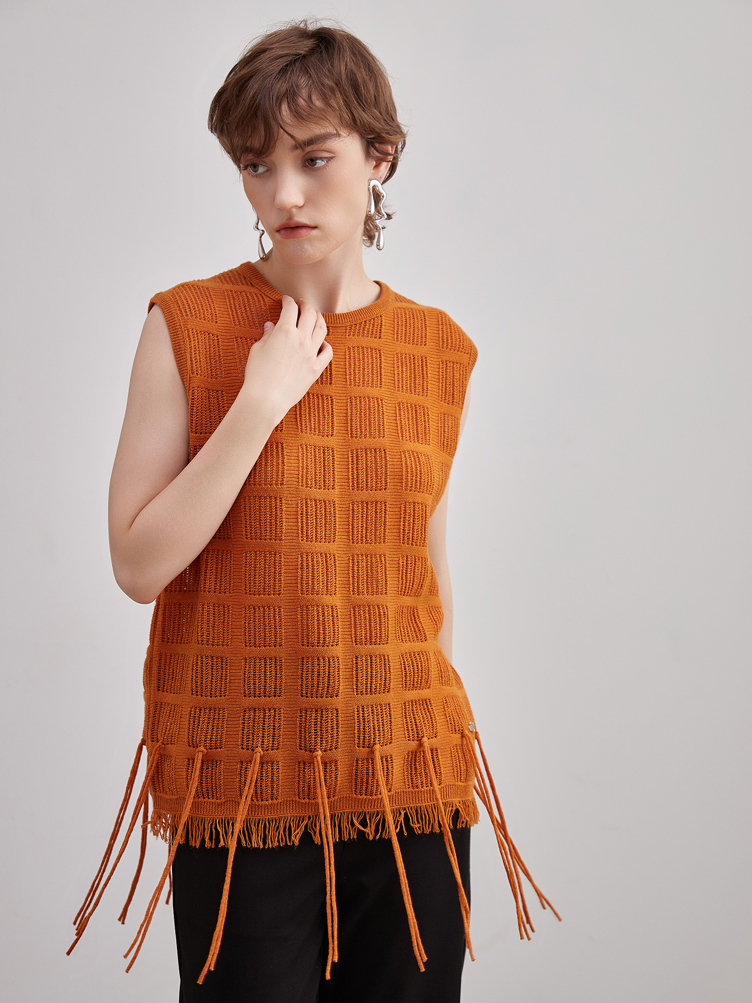 mi-tu 無袖流蘇背心