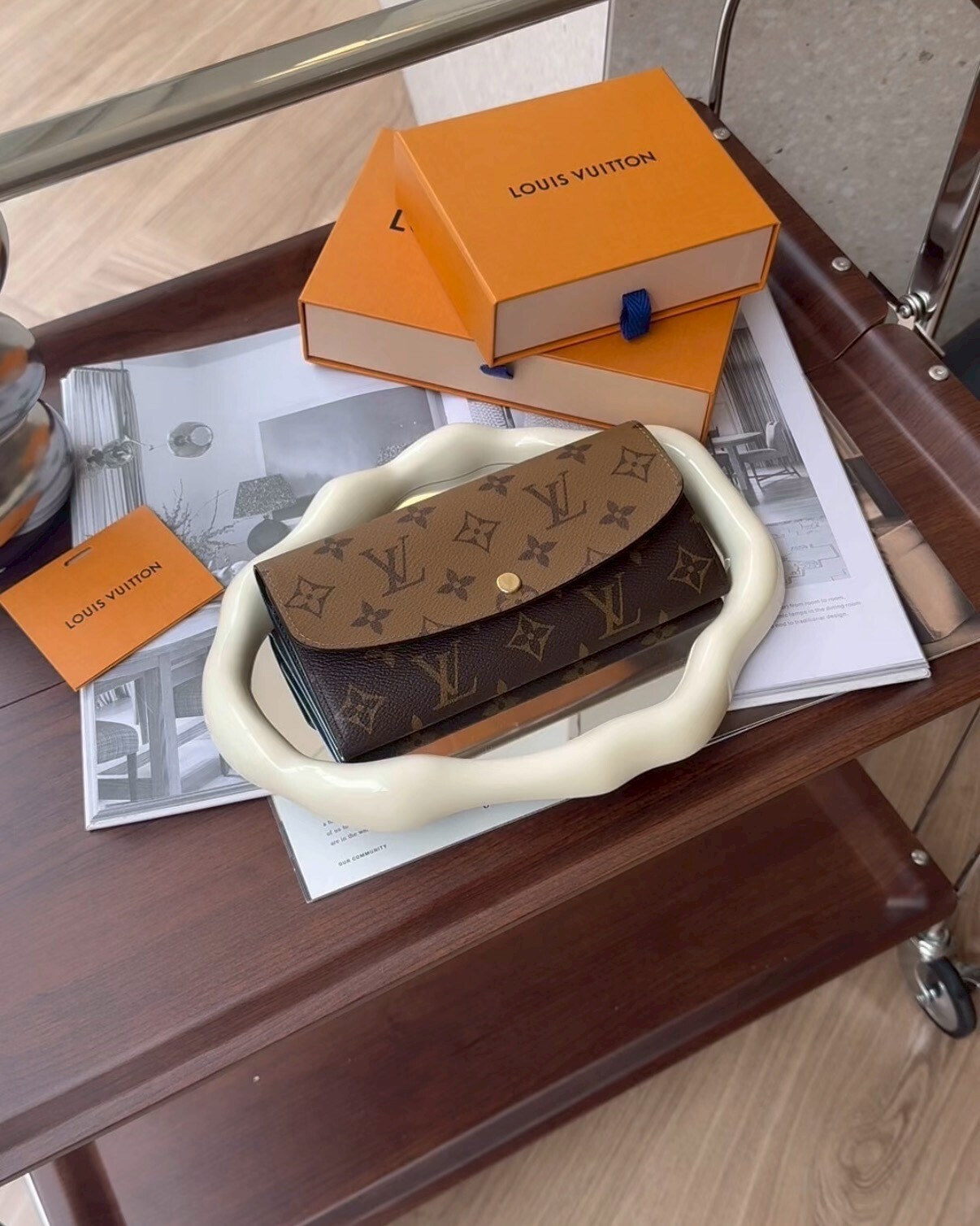 LV｜EMILIE 雙色翻蓋長皮夾 棕色老花 M82157