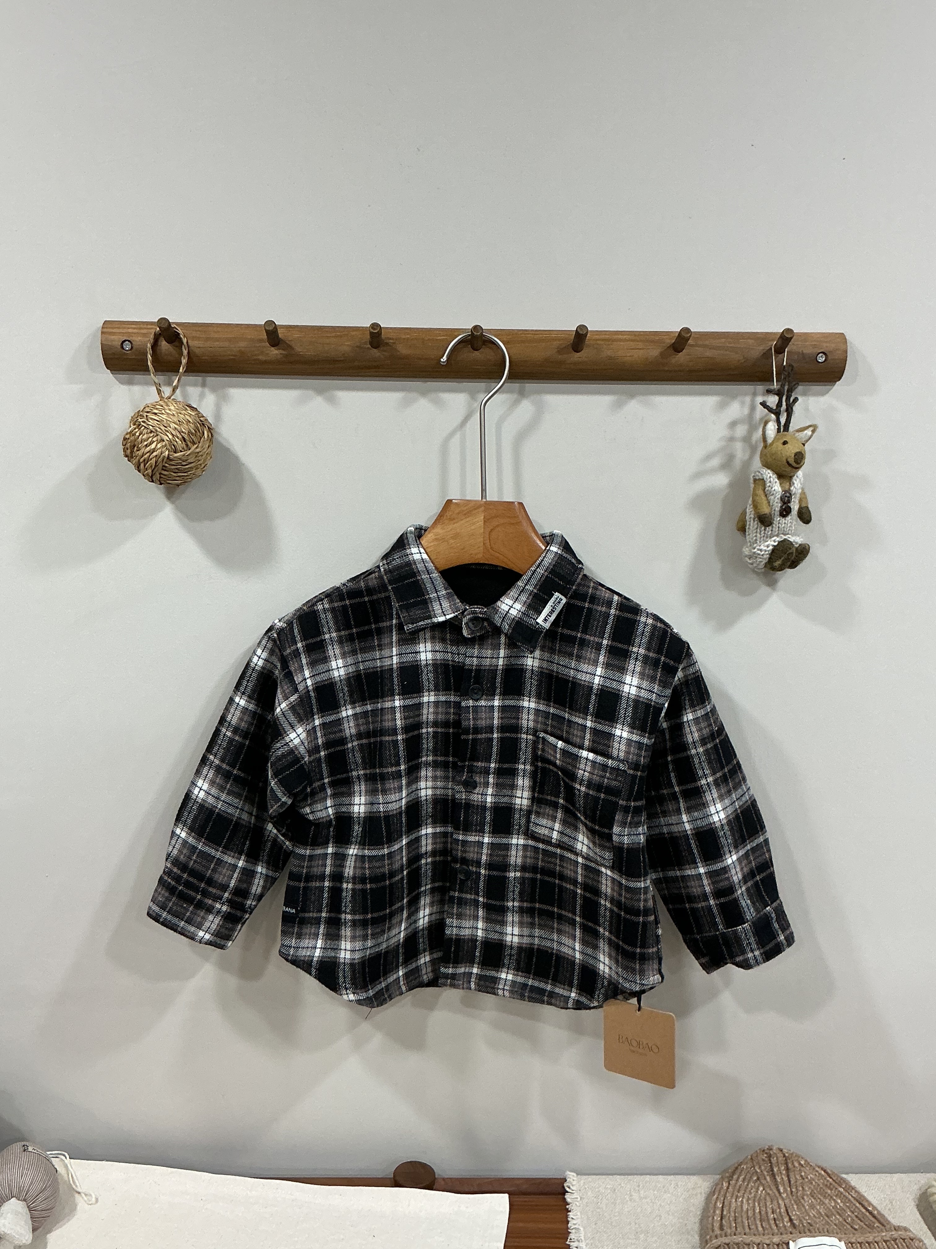 A03559格紋薄襯衫