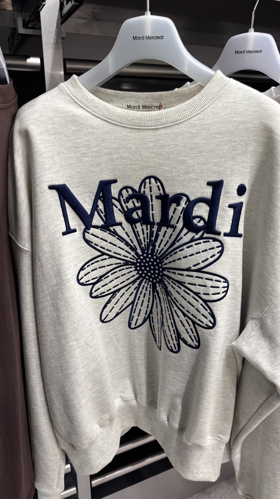韓國 Mardi 刺繡款花花大學TEE