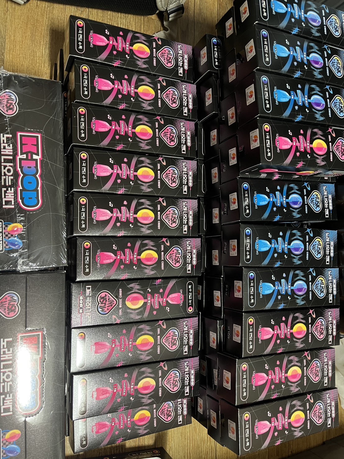 <嘴裡開演唱會🎵> CU 韓國超商 Idol Music Candy 播音樂 棒棒糖