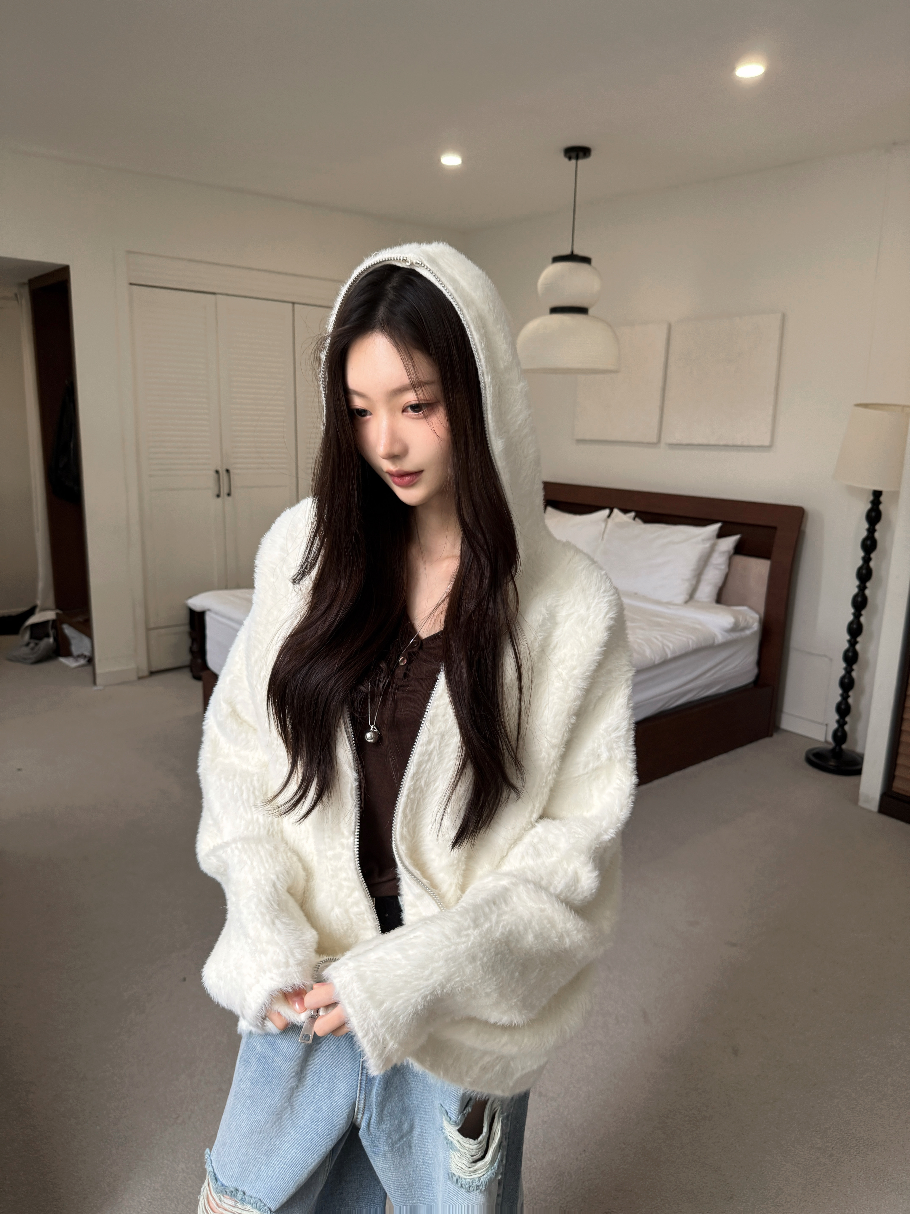 【現貨】D24 實體好高級!! 毛毛連帽外套 (白)