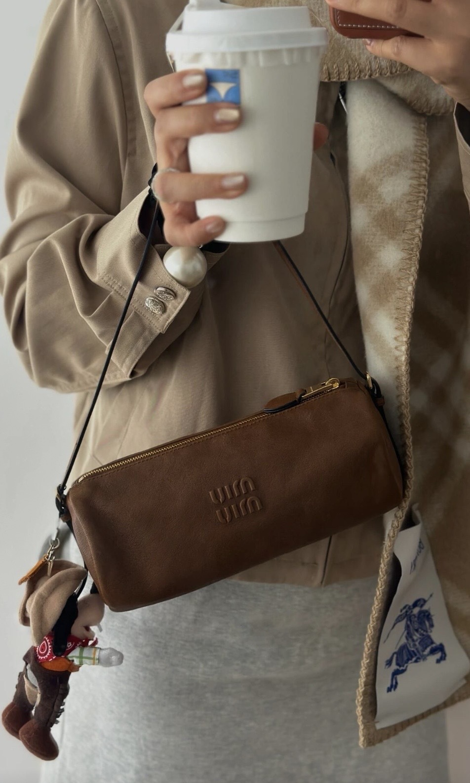 MIU MIU 鉛筆包斜挎包 橡木棕