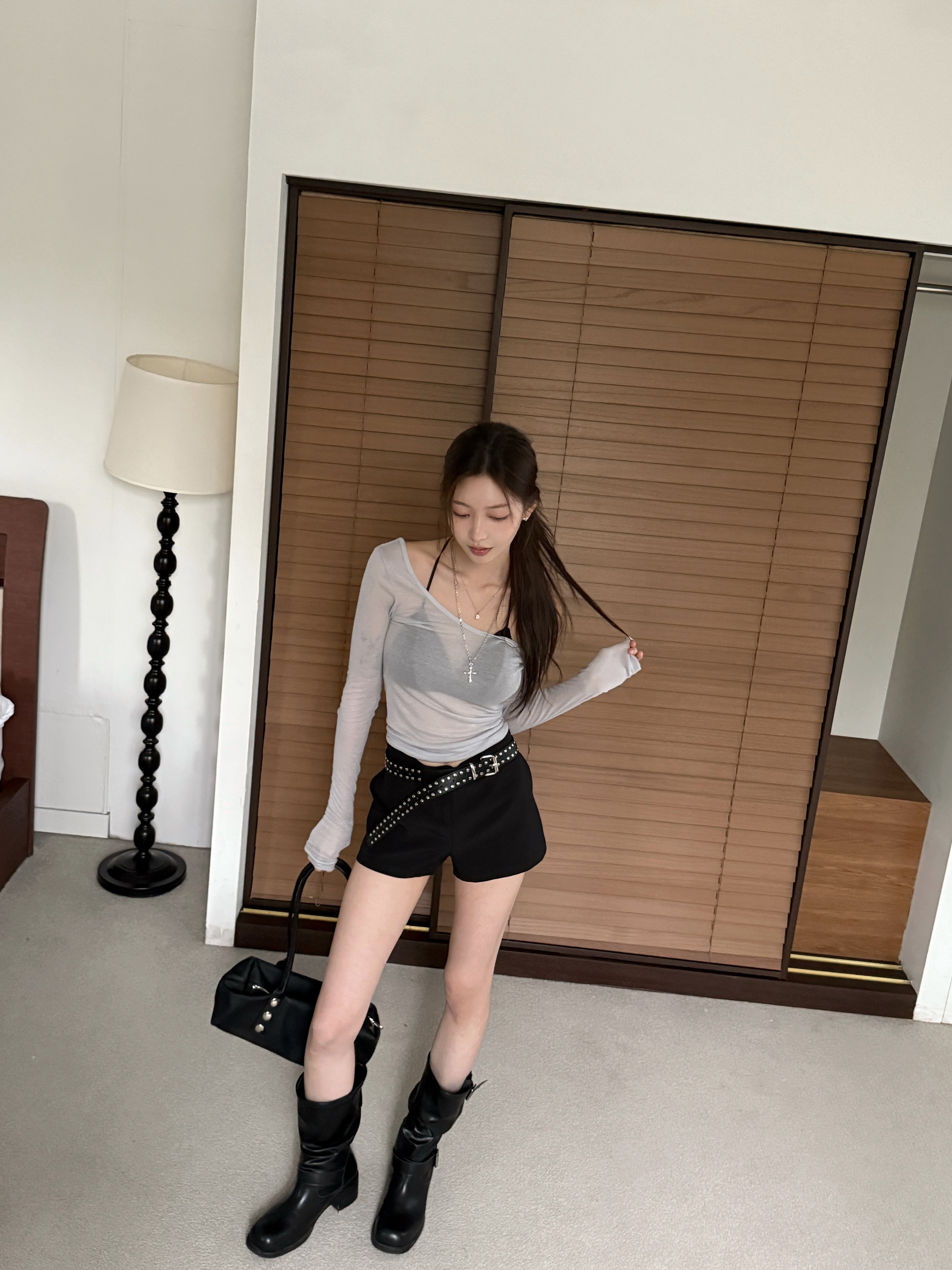 【現貨】D19 總歸要有的西料短褲