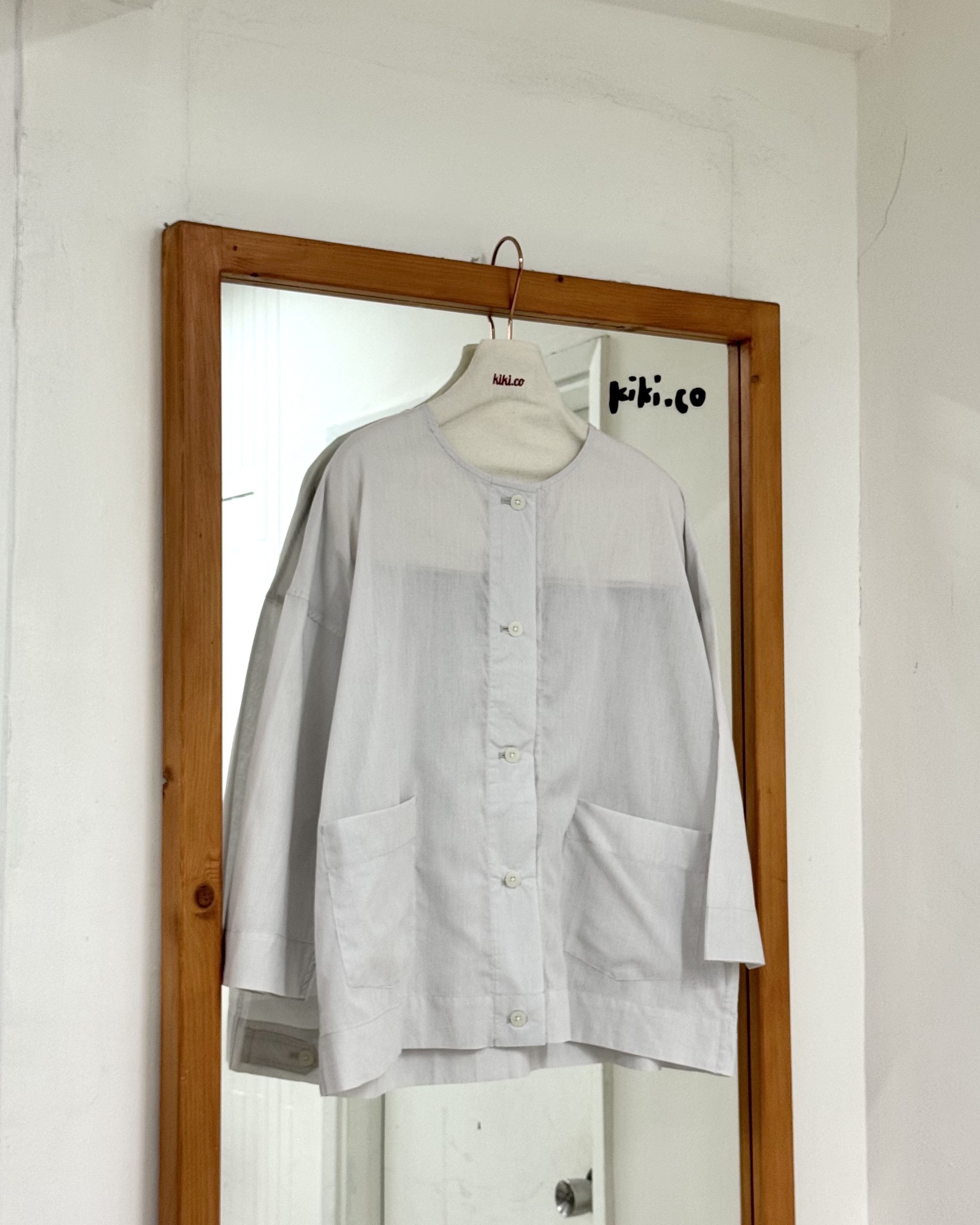 薄薄暗紋口袋外套