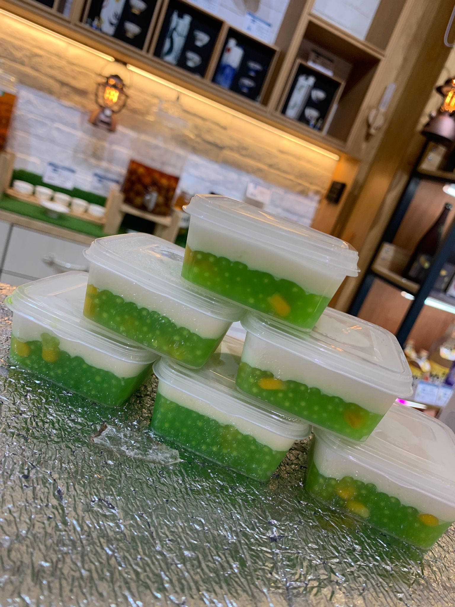 椰汁斑斕西米糕