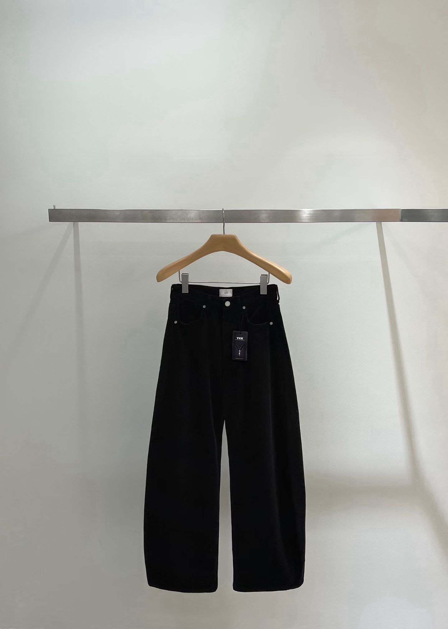 TT5239 鉚釘繭型牛仔褲 (S/M/L)