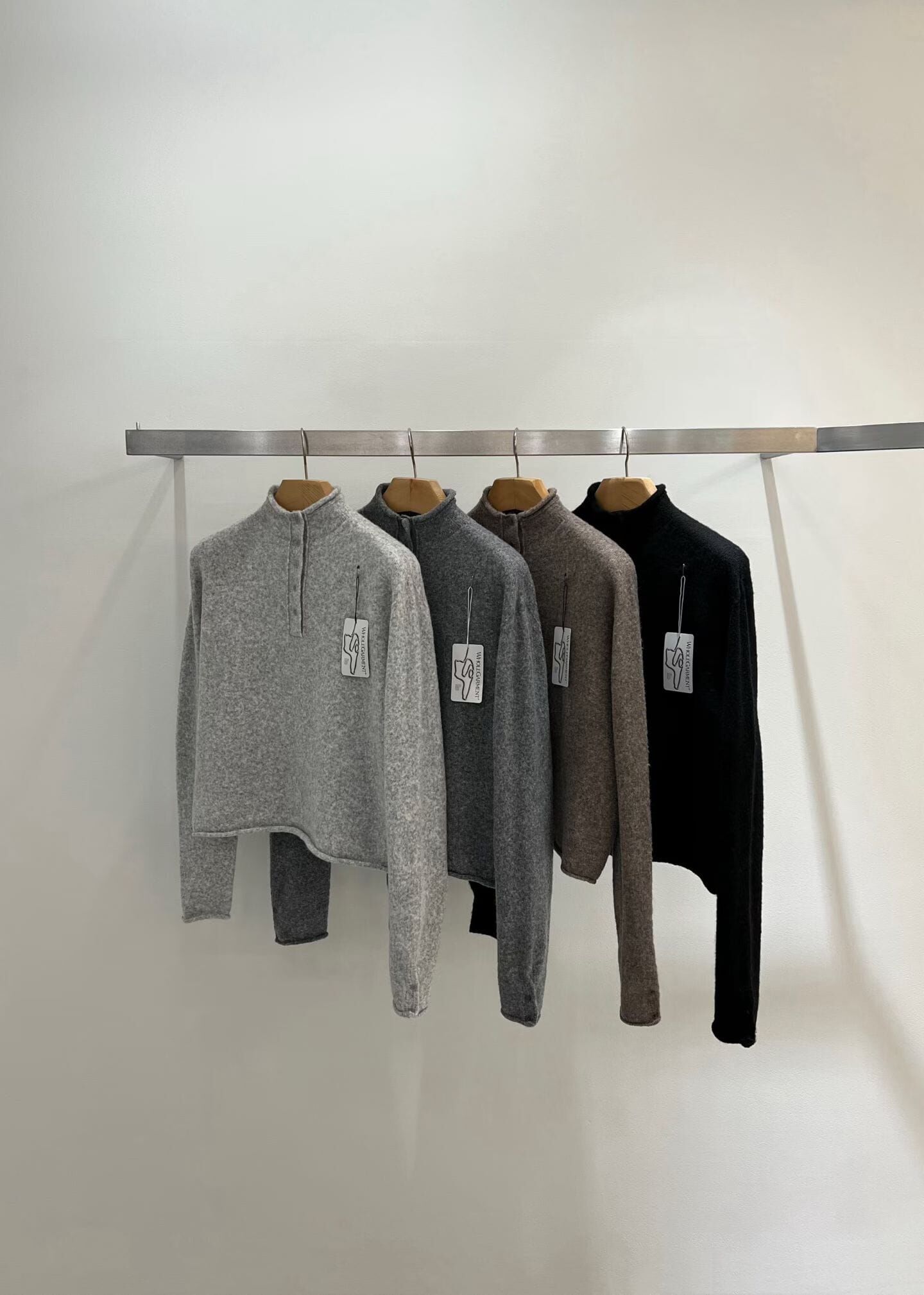 TT5252 捲邊短版針織上衣