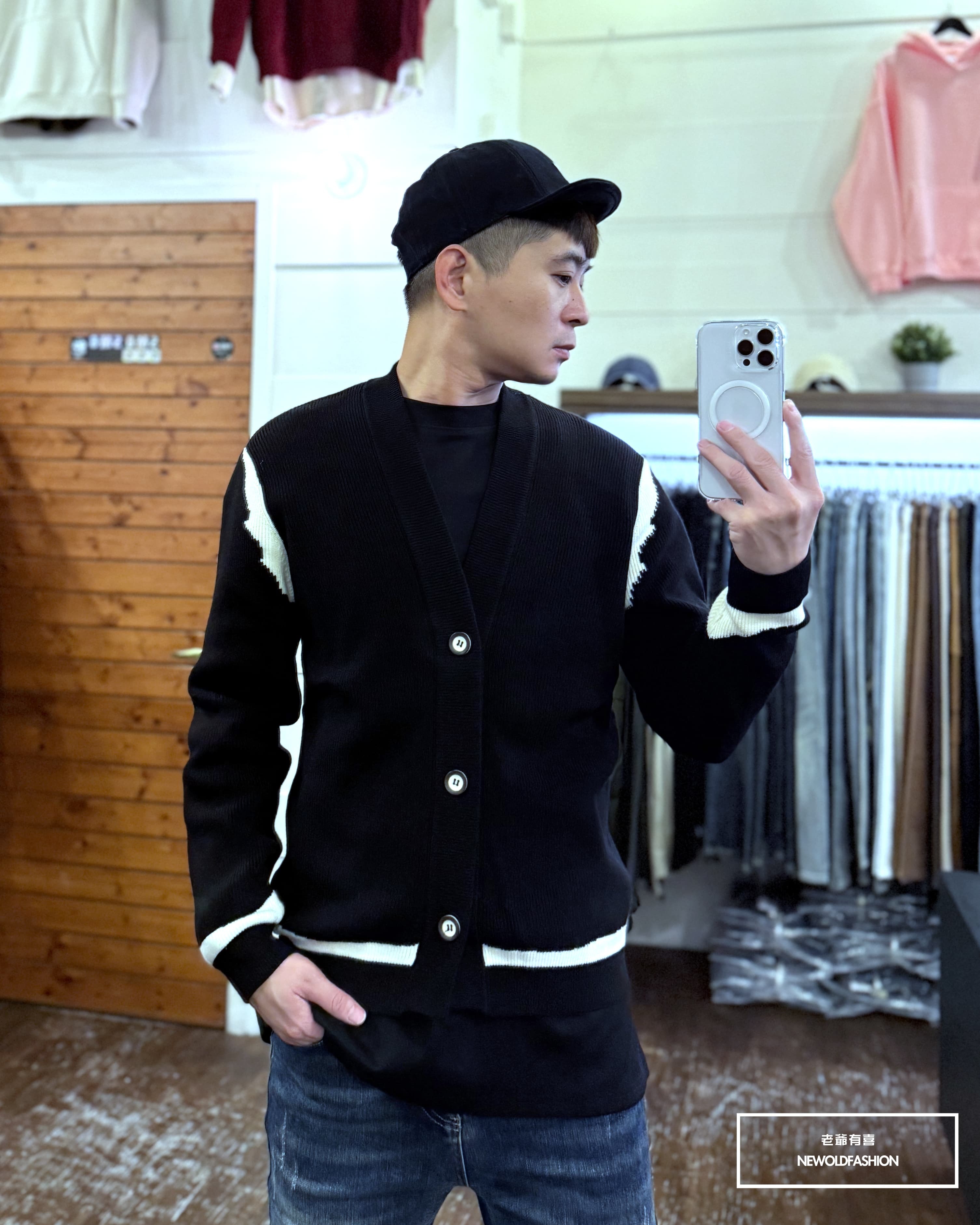 『新品上市』重磅撞色弧形滾邊針織罩衫(NOF25106702)-黑