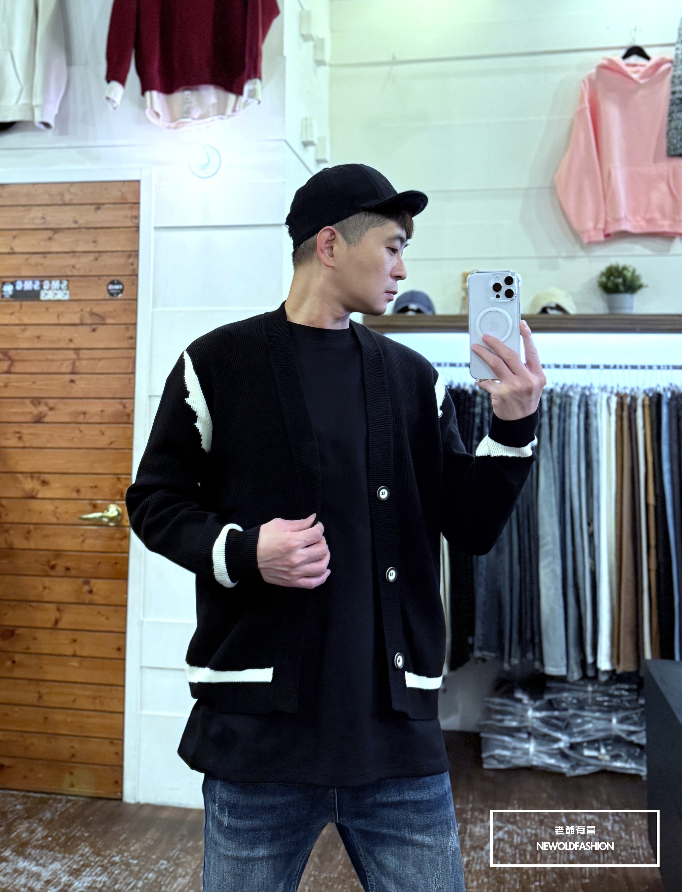 『新品上市』重磅撞色弧形滾邊針織罩衫(NOF25106702)-黑