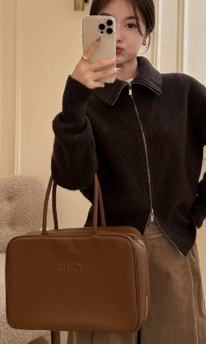 [兩色入] MIU MIU Beau 保齡球包 大號