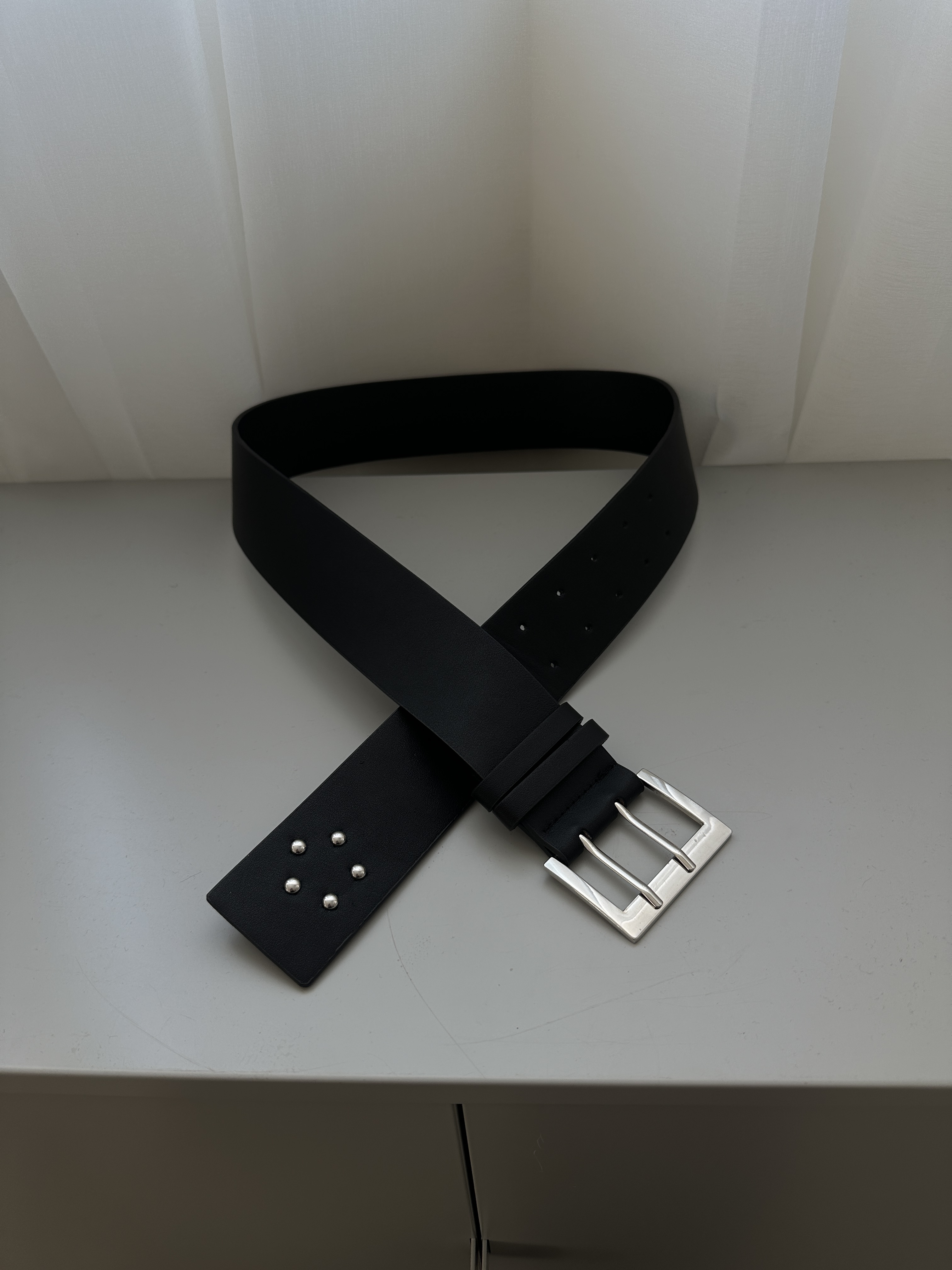 D29 細節點綴 方形皮帶