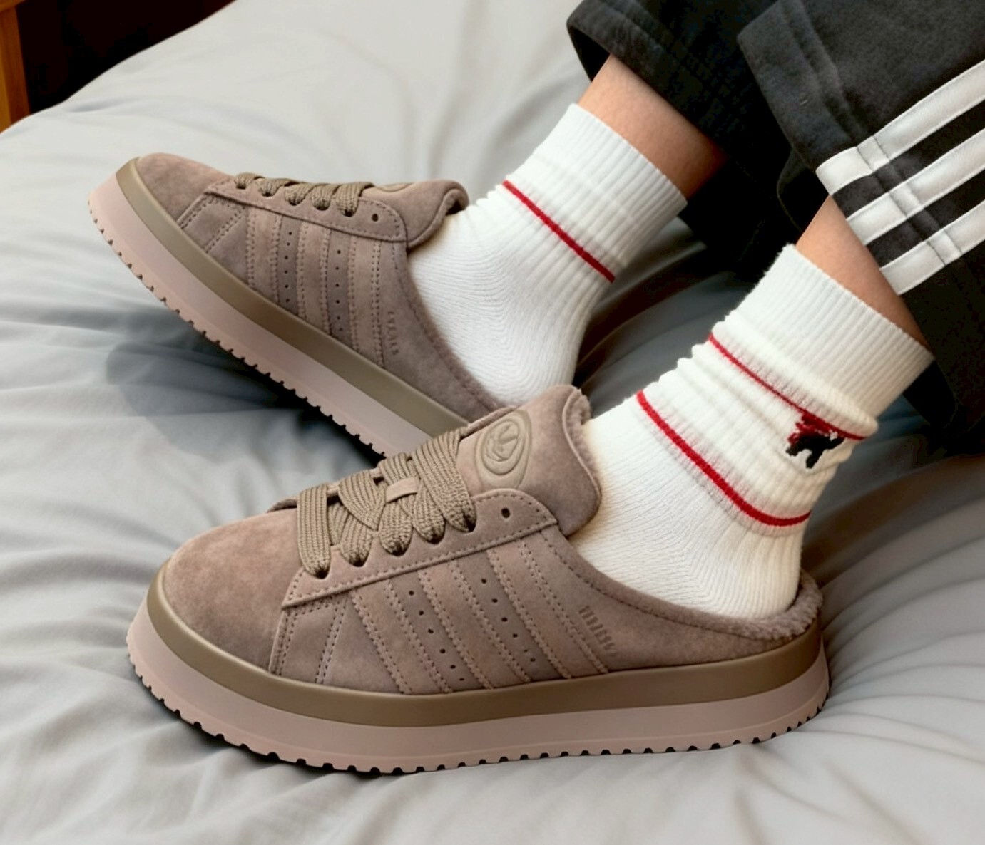 【Luxury】Adidas 三葉草 CAMPUS 00s WTRLO 運動拖鞋 JR3732 雪地靴 MULE懶人拖鞋 厚底 棕 奶茶 乾燥粉