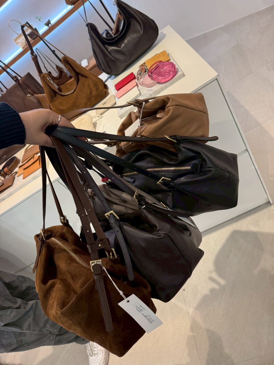 *最後現貨特價* 黑色羊皮 BU5244 休閒款大容量托特包