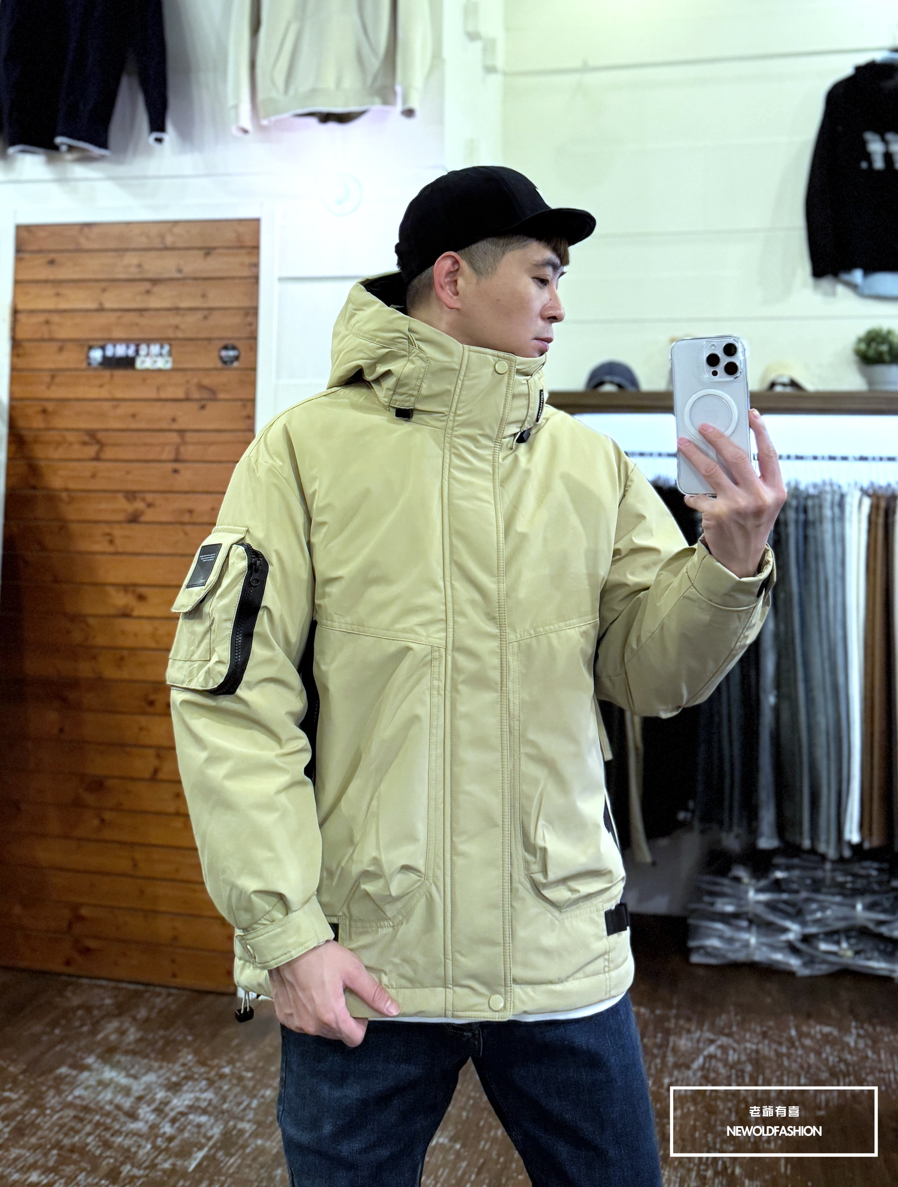 『新品上市』重磅軍式異材質拉鍊織條羽絨外套(NOF2510YR-04)-卡其