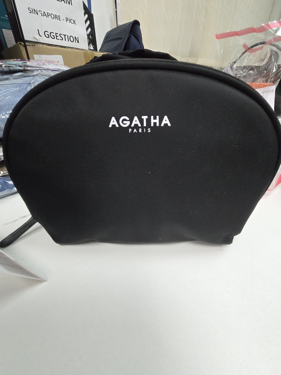 [S] AGATHA  Oval Pouch, Black,  AGTB155-501-Black (SAG839)