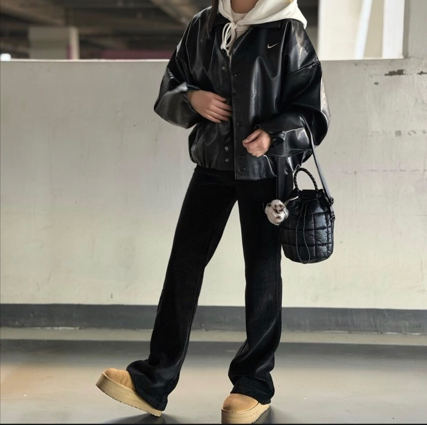 【Luxury】現貨 NIKE Nike Sportswear Puffle Tiny Tote HQ6709-010 黑 米白 太空手提包 斜背包 小包 運動包 水桶包