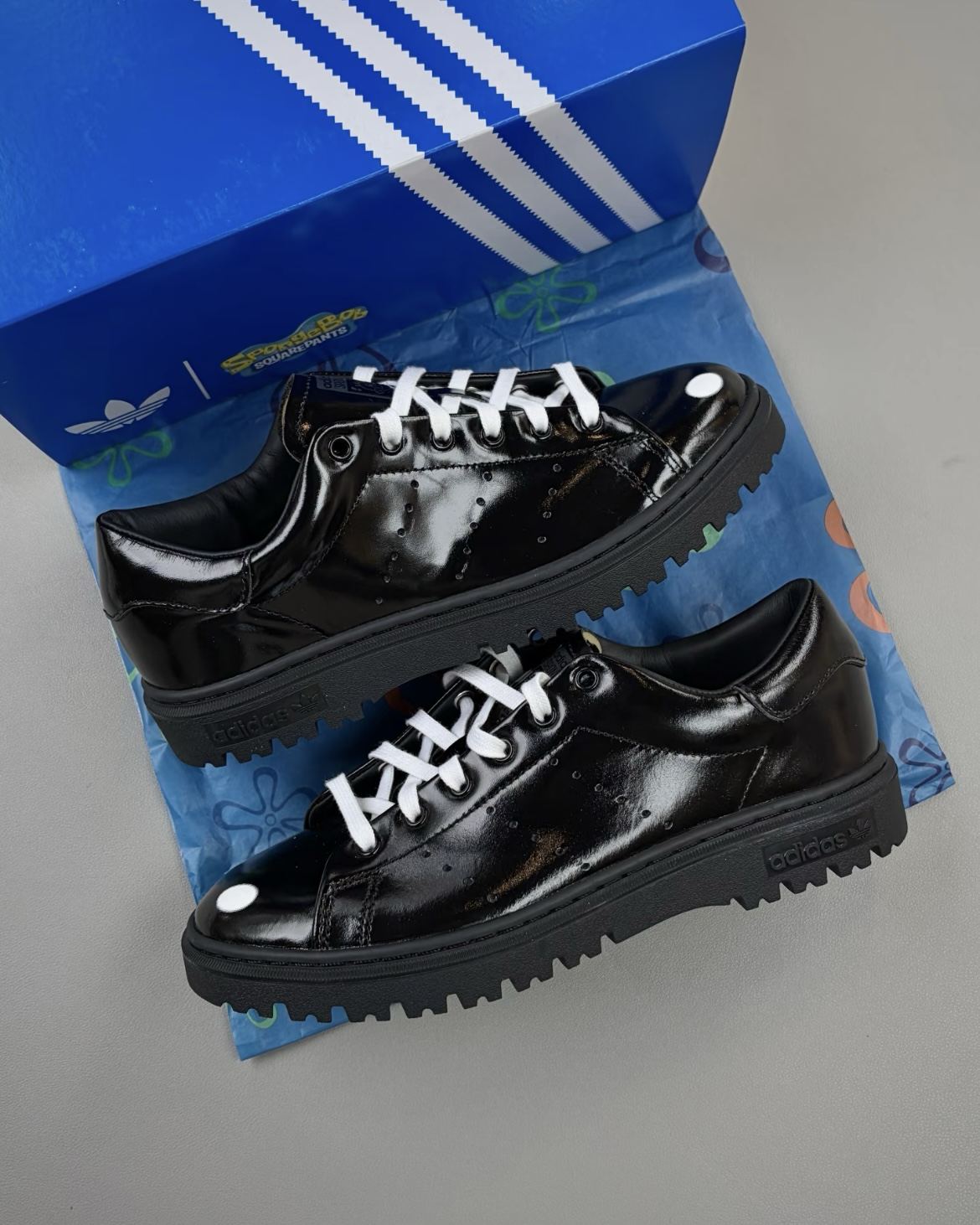 海綿寶寶 x Adidas Stan Smith Freizeit 黑色 皮革 聯名款 皮鞋 男女同款