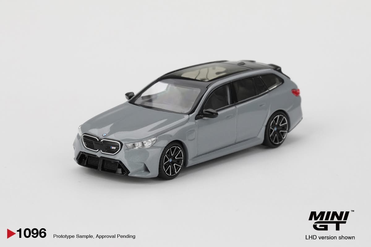 預訂 Pre-order - MiniGT 1096 BMW M5 Touring (G99) Brooklyn Grey Metallic