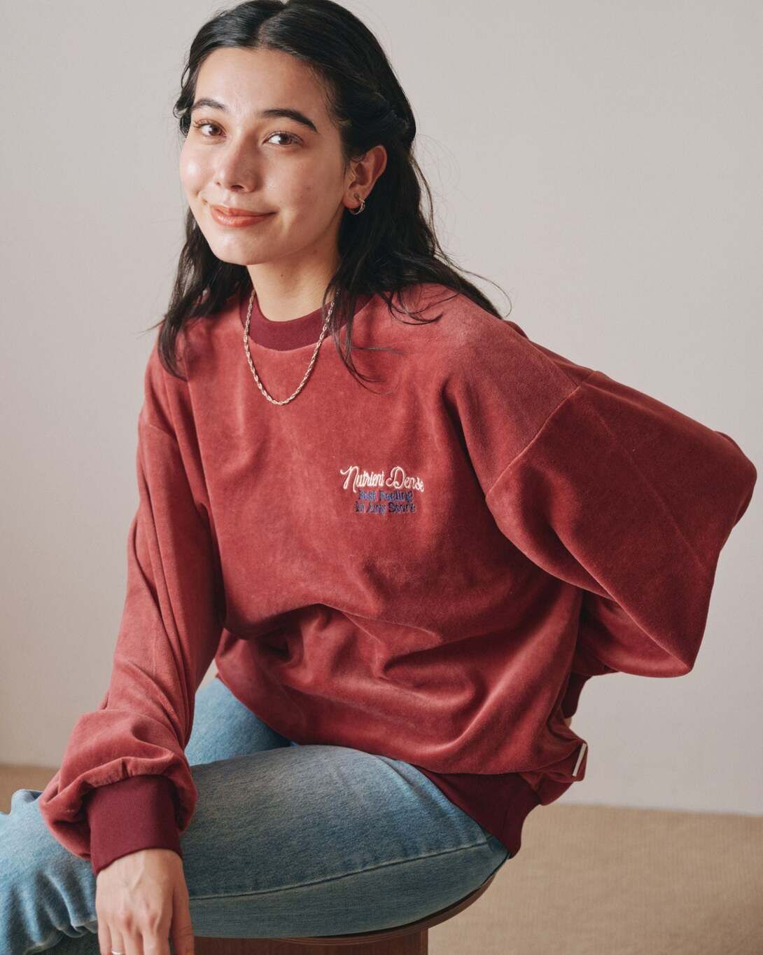 【POWER TO THE PEOPLE】Nutrient Dense貓咪酒瓶大學TEE