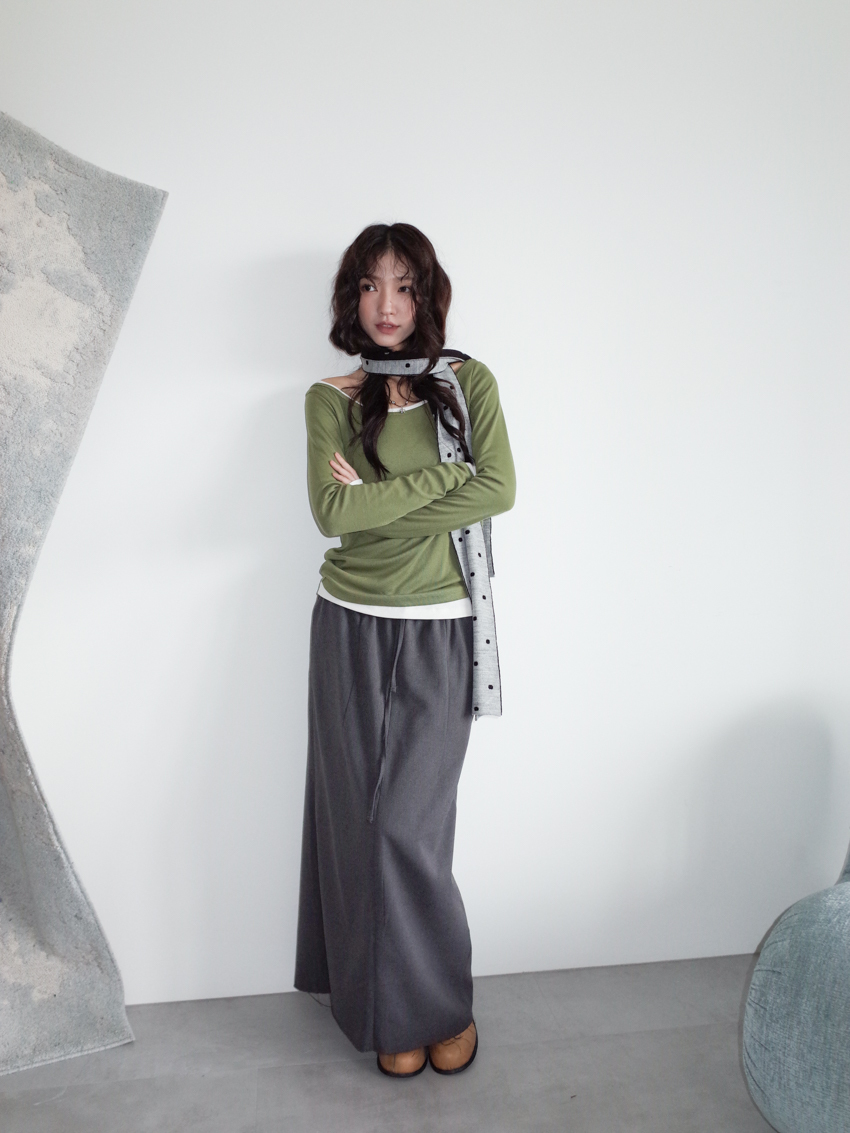 elastic drawstring stripe raw-edge back slit skirt in CHARCOAL