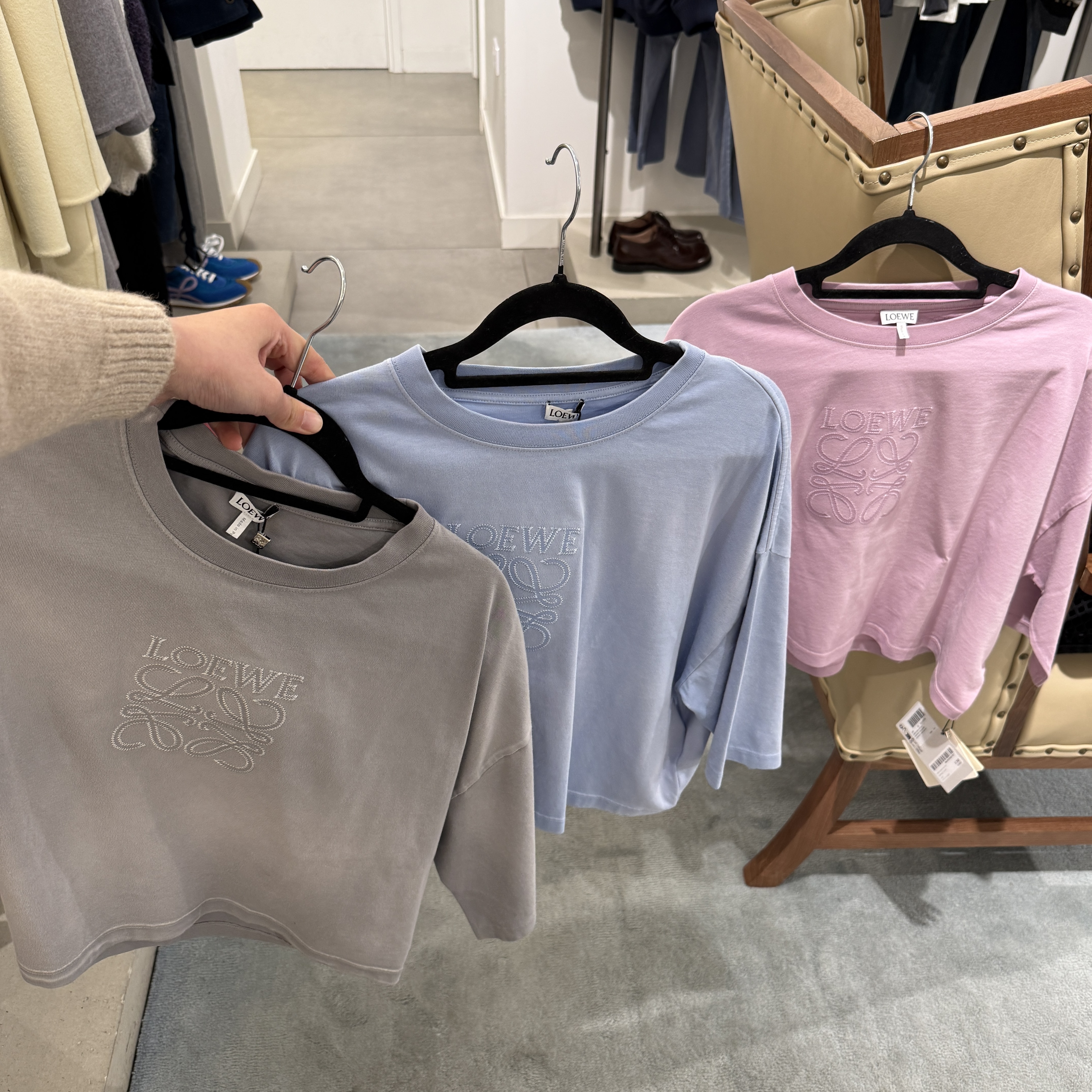 Loewe cropped anagram tee 3colors